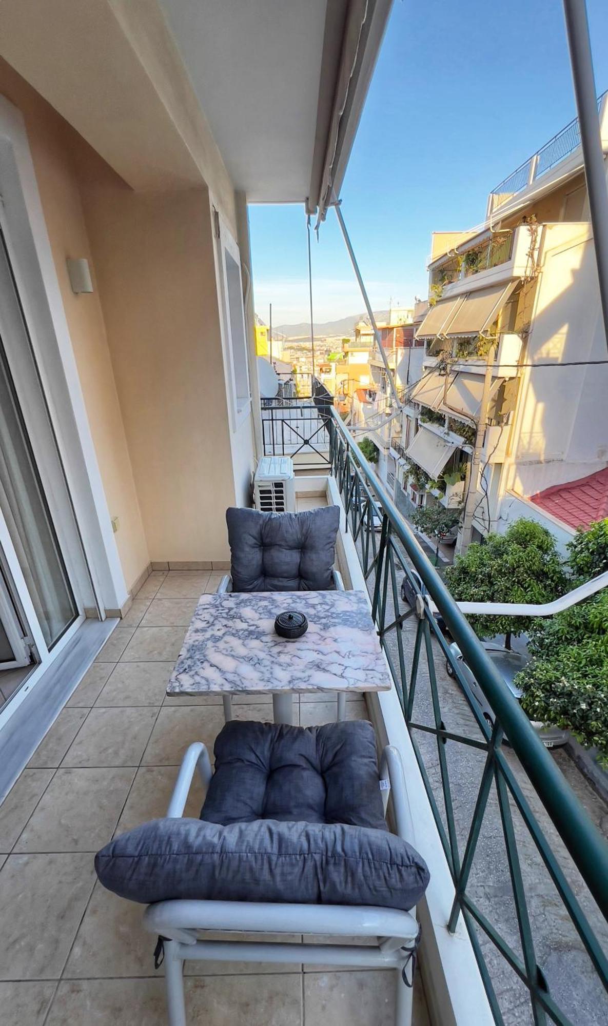 H&H Cozy Retreat Pireu Exterior foto